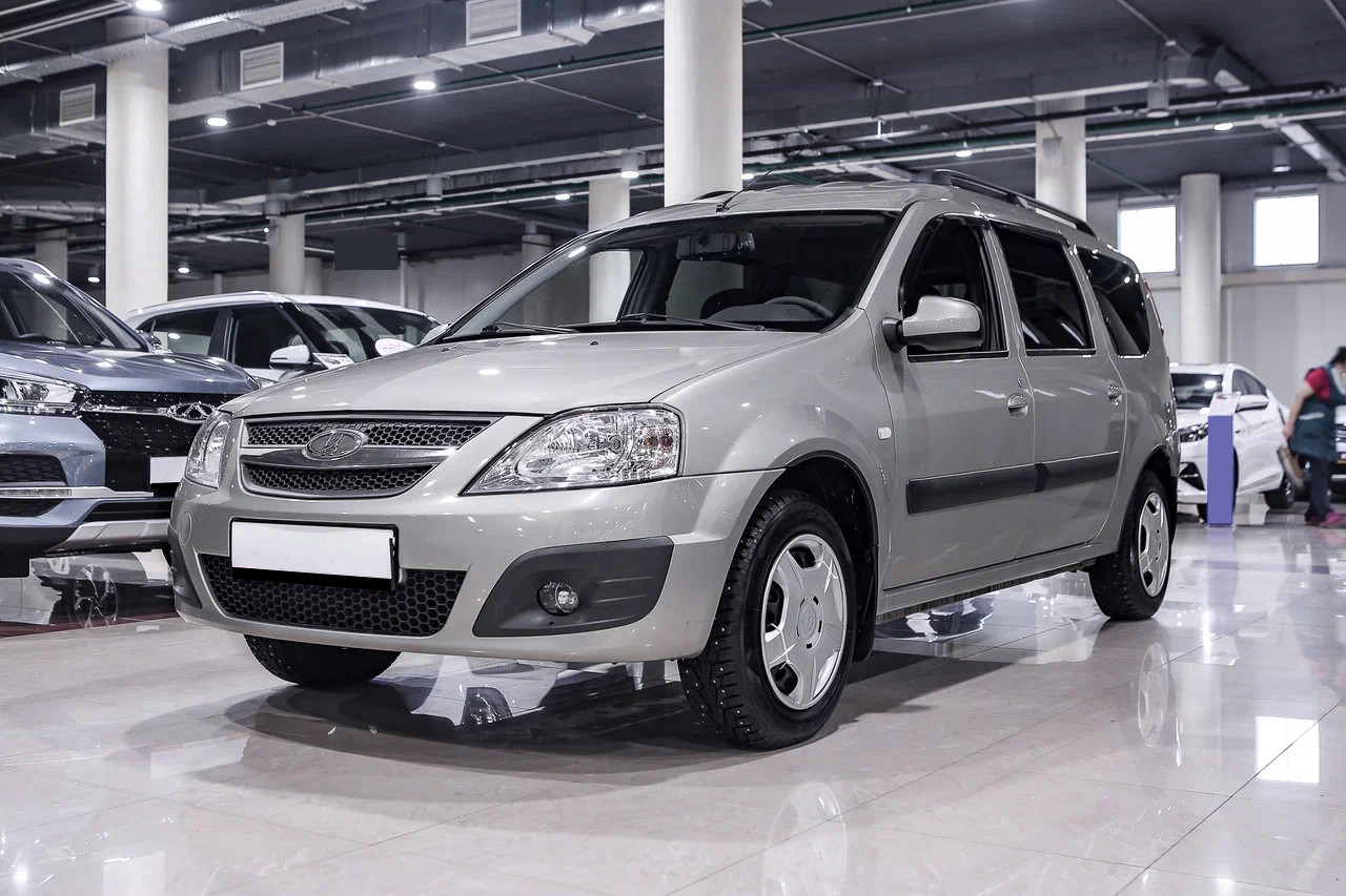 Купить Largus с пробегом