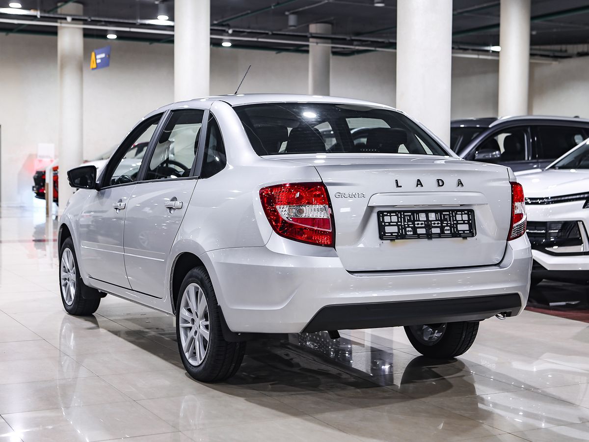 Купить Granta с пробегом