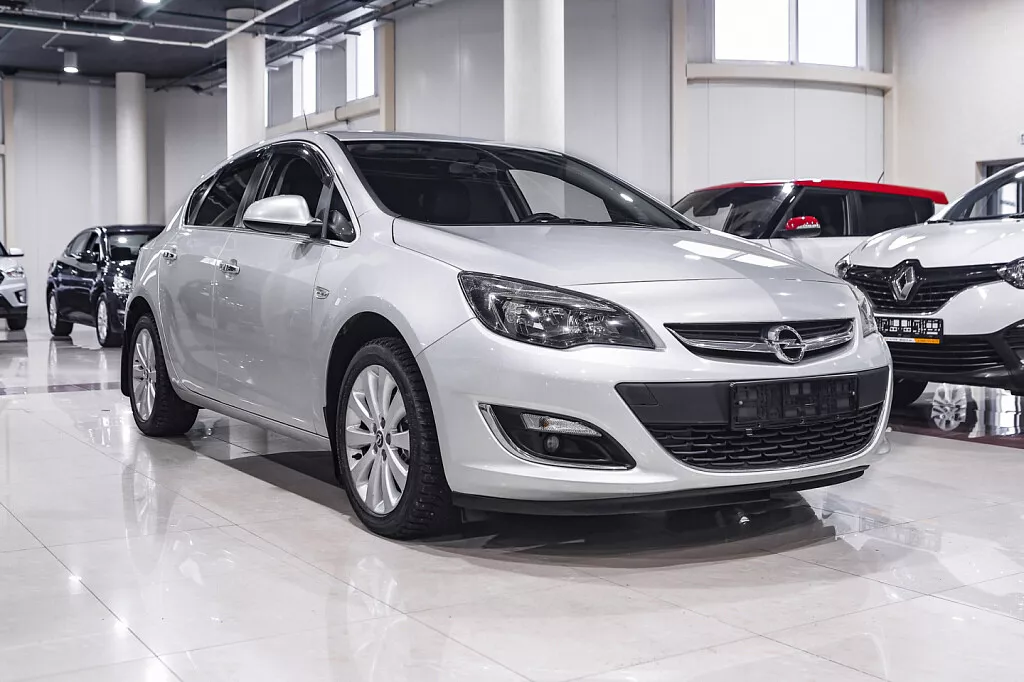 Купить Astra с пробегом